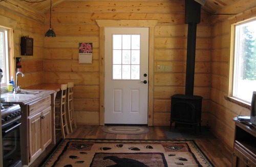 Trout Creek Cabin | Delightful log cabin in Trout Creek