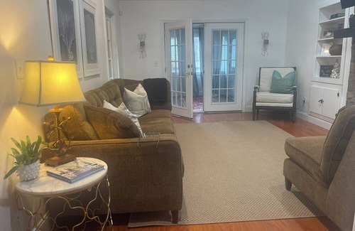 Lincolnville House | Lovely 3-bedroom house with AC and WiFi in Summerville