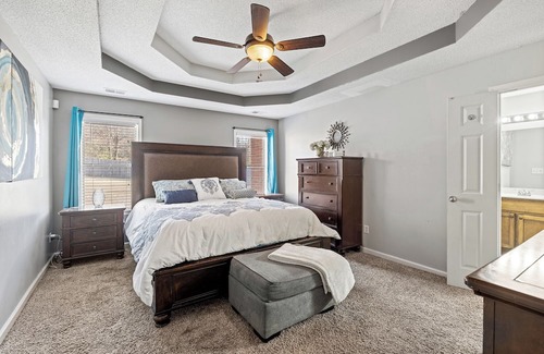 Olive Branch House | Cozy 4-bedroom house family and pet friendly home in Olive Branch with AC, WiFi
