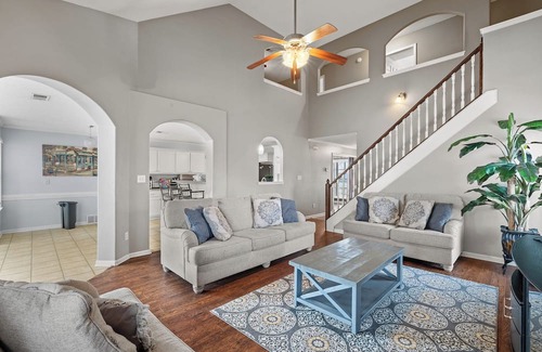 Olive Branch House | Cozy 4-bedroom house family and pet friendly home in Olive Branch with AC, WiFi