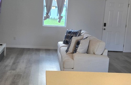 Palm Bay House | Cozy 4-bedroom house in tranquil Palm Bay with WiFi, AC. 30 minutes from beach.