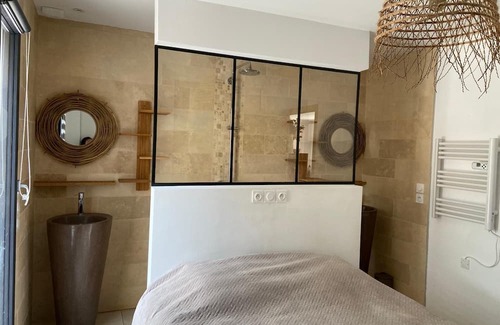 Venelles Villa | Villa à 15 Minutes D'aix-en-provence, 3 Chambres,piscine,climatisation,wifi