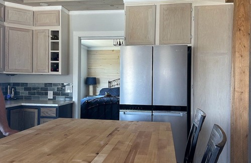 Del Ray House | Oceanfront 4-bedroom house with WiFi and AC in Downeast Maine - escape the heat!