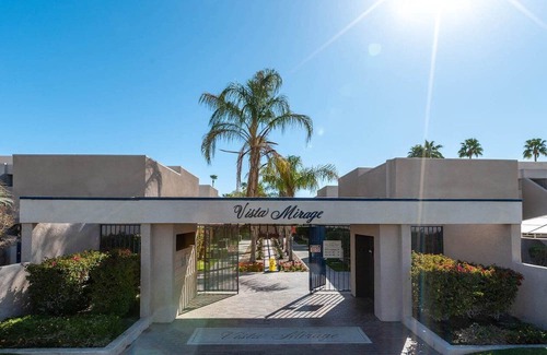 Baristo Resort | Luxury two bedroom and two bathroom unit with full amenities