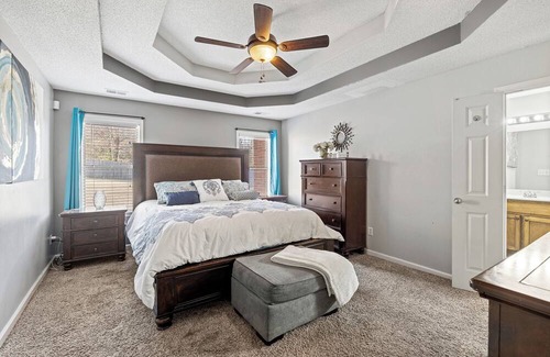 Olive Branch House | Spacious family friendly 4-bedroom house in Wonderful Olive Branch with AC, WiFi