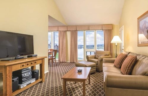 Pagosa Springs Resort | Luxury one bedroom unit with full amenities
