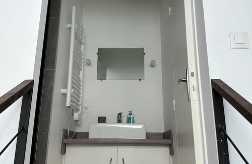 9th Arrondissement Apartment | Appartement sur les Q Uais Joseph Gillet