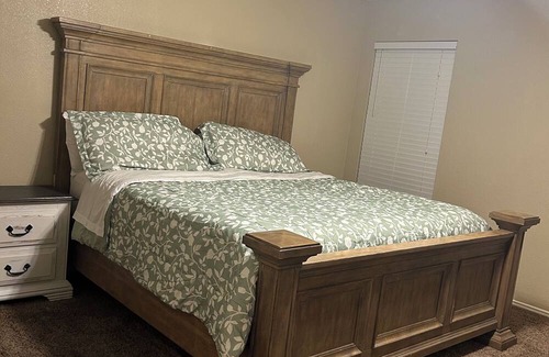 Fort Worth House | Spacious 4-bedroom house with WiFi and AC in cool Fort Worth