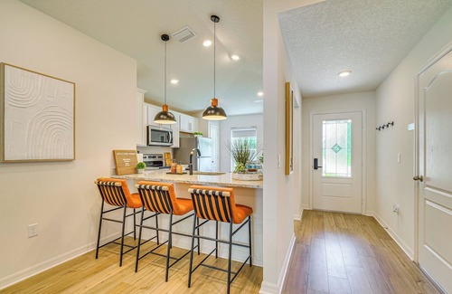 Ocala House | Modern Ocala Retreat - 24 Mi to Rainbow Springs!