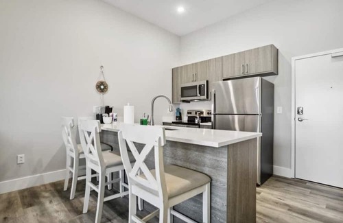 Highlands - Perkins Condo | #3E Comfy 1 bed close to LSU Stadium