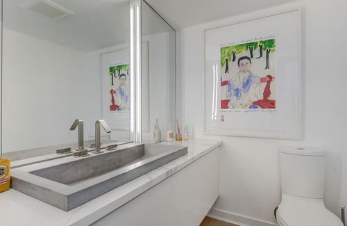 Inner Harbour Condo | Best View of Victoria! – Views, Views, Views!