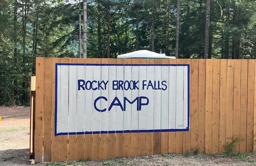West Hills RV Rental | Marvelous campground near Rocky Brook Falls - Boulder