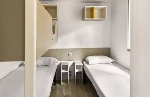 Montagnac-Montpezat House | Camping Les Gorges de Provence**** - Comfort XL mobile home 3 rooms 4 people