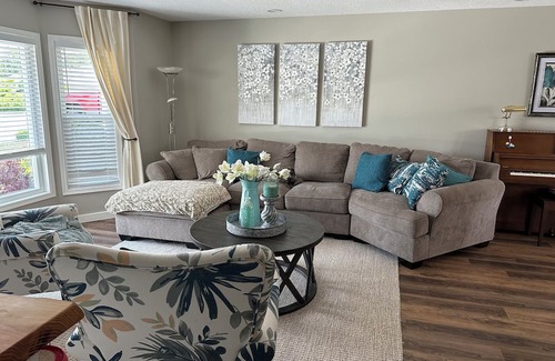 Port Alberni House | Executive Home in the Heart of the City