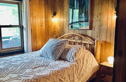 Wentworth-Nord Ski Chalet | Nature cottage, nature's front row seat right at your spa or fireplace