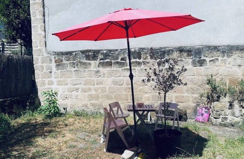 Brive-la-Gaillarde House | House in the heart of the historic center with garden and free parking