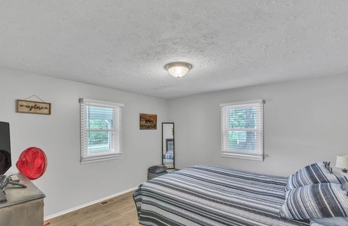 Afton Cabin | NEW LISTING! Stumble Creek Retreat by RedAwning