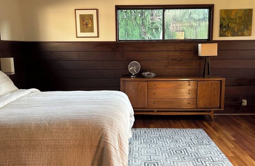 Downey House | Spacious 4-bedroom house in fabulous Downey with AC, WiFi. Close to Disneyland.