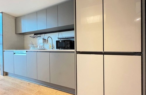 COEX Apartment | Samseong-dong clean and luxurious 3 Q-beds