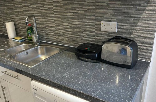 Southsea Apartment | Frontera Six | 6BR Getaway | Victorious Festival