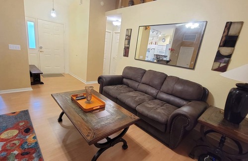 Winter Haven House | Charming 2-bedroom house, with AC, WiFi in superb Winter Haven, LEGOLAND CITY