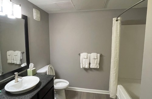 Polaris Apartment | Right at Polaris! 3rd floor w/elevator access and garage parking included!