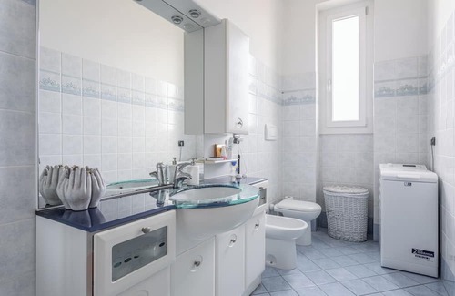 Careggi Rifredi House | Bright room in Florence Rifredi near tramway T1