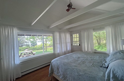Wareham House | Wareham 3 bedroom with private beach
