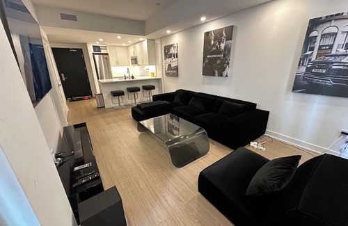 Byward Market - Parliament Hill Condo | Condo in the heart of downtown