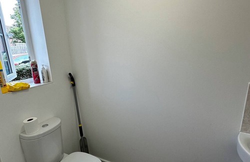 Loughton House | A comfortable room with ensuite