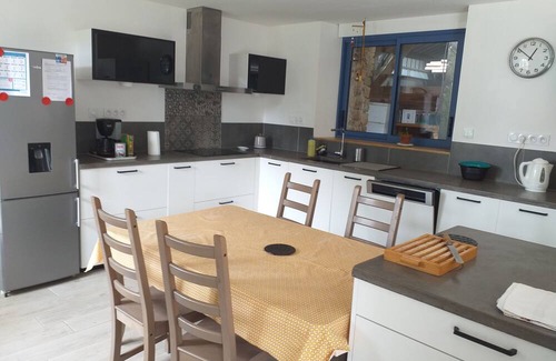 Larmor-Baden House | Vrbo Property