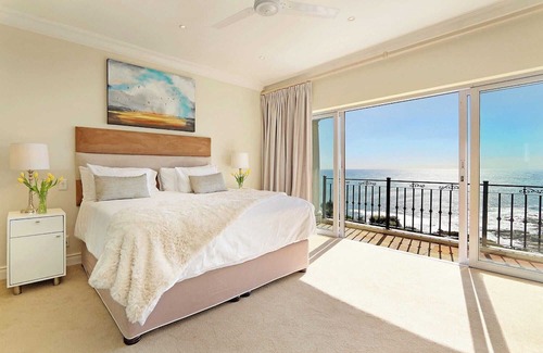 Bantry Bay Villa | Indulge in Lavish Comfort at Villa Stanleon
