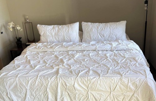 Airport Area Apartment | Irvine Modern 2 Bedroom 2 Bath near SNA airport Newport
