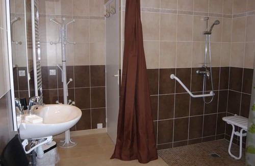 Saint-Georges-de-Grehaigne House | Old sheepfold in the bay of Mont Saint Michel for 8 persons PMR animals ok