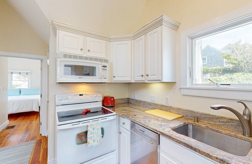 North Truro Cottage | Peaceful cottage w/pool, central to P-Town, entertainment & beaches