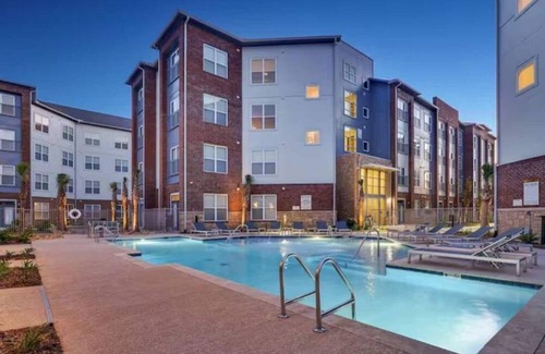 Highlands - Perkins Condo | #1H Modernized Nicholson APT