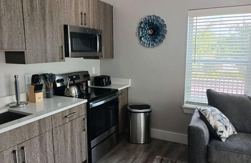 Highlands - Perkins Condo | #1H Modernized Nicholson APT