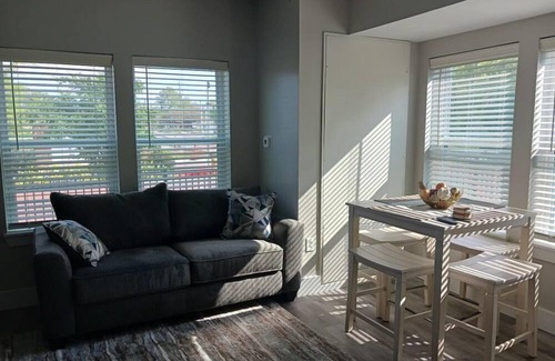 Highlands - Perkins Condo | #1H Modernized Nicholson APT