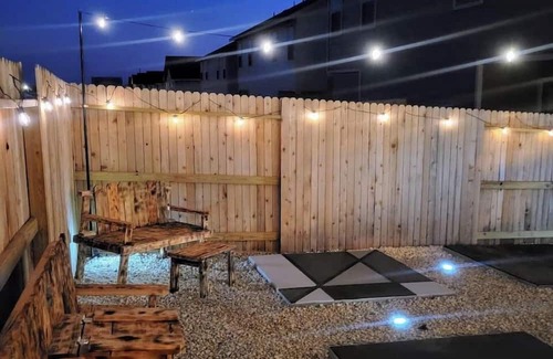 Southside House | Stunning & Spacious Sleeps 16 BMT Graduations