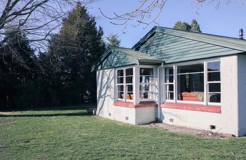 Methven House | Green Keeper’s Bach Methven Golf Course