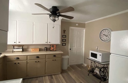 Enterprise Other | Cozy farmhouse near Fort Novosel sleeps 4, with full kitchen, laundry, & Wi-Fi