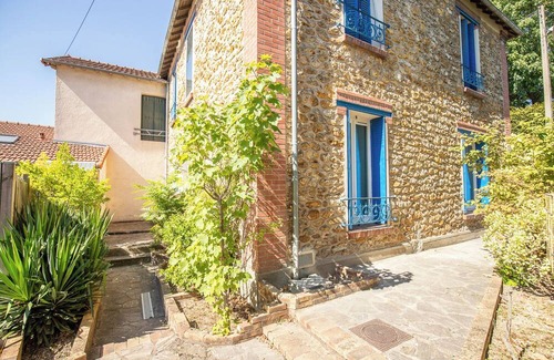 Vigneux-sur-Seine Apartment | Appartement Cosy, Wifi, Gare, "Le Refuge du Lac" Belle Promenade Autour du Lac