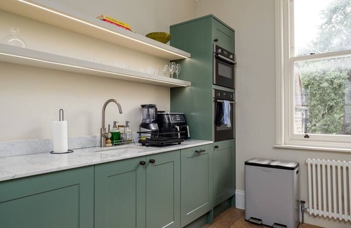 Colville Apartment | GuestReady - Portobello lux with rooftop terrace