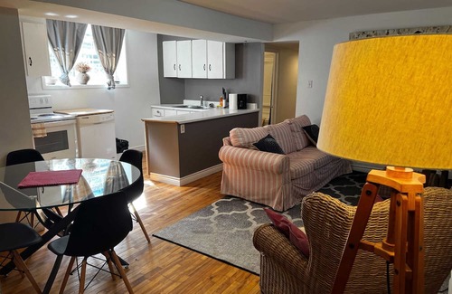 South End Apartment | NEW! Vintage Charm with Modern Comforts