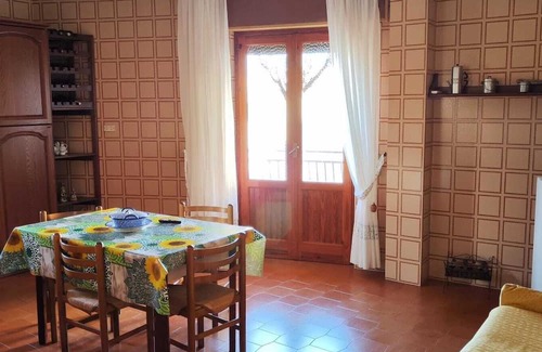 Casteldaccia Apartment | Panoramic WiFi Tv Old Town