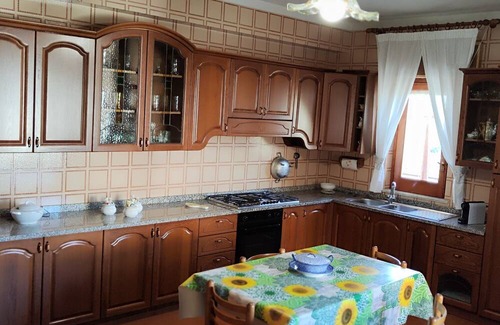 Casteldaccia Apartment | Panoramic WiFi Tv Old Town