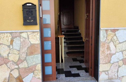 Casteldaccia Apartment | Panoramic WiFi Tv Old Town