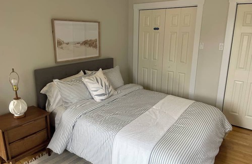 The Bluff Cottage | Luxury Beach house located in the Bluff, steps away from Parlee Beach