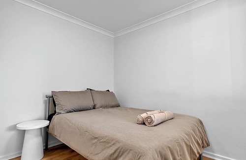 Hamilton Hill House | Family home close to all Perth/Fremantle adventures