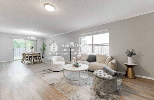 Hutto House | Canley Loop on Canley Lp #42147